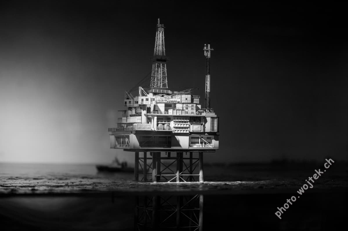 Oil rig model Swiss Museum of Transport Luzern